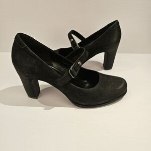 Ecco black heel mary jane suede shoes in size 10M US
